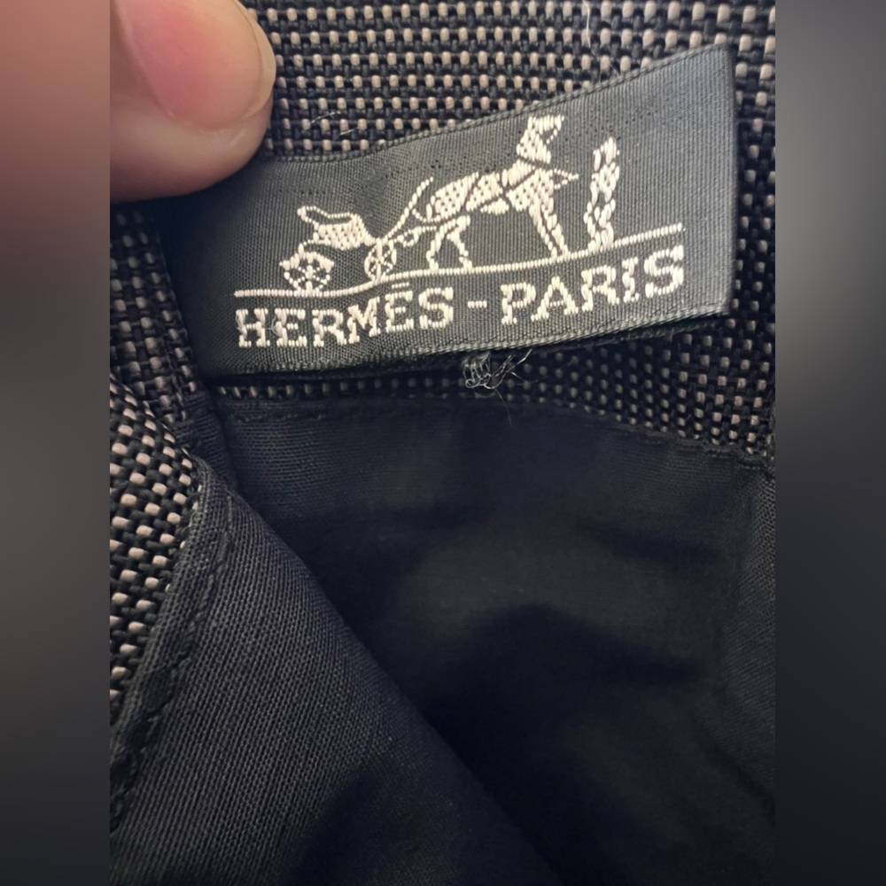 Hermes Crossbody Shoulder Bag in Black and Gray - Picture 4 of 7